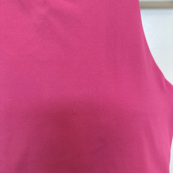 Athleta Conscious Crop Hibiscus Tea Pink - Picture 4 of 12